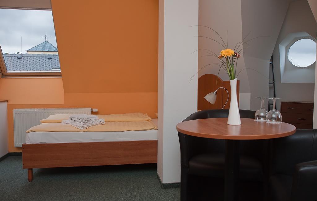 Hotel Antonietta Teplice Quarto foto