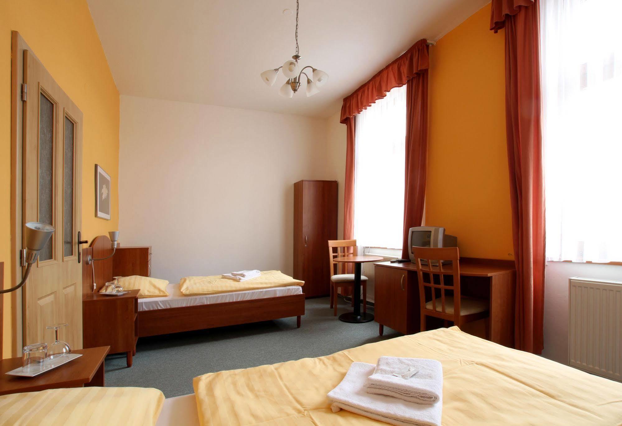 Hotel Antonietta Teplice Exterior foto