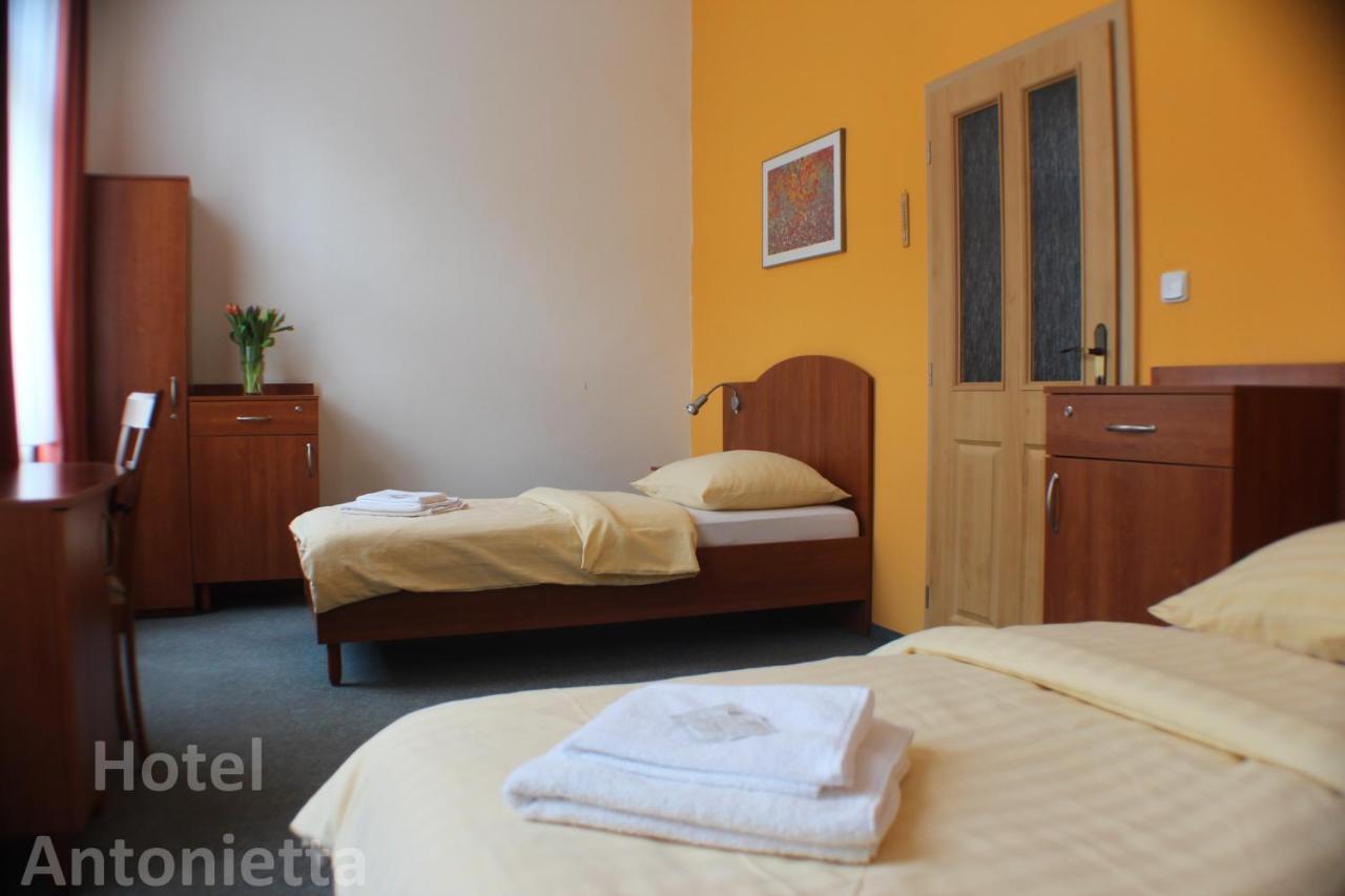 Hotel Antonietta Teplice Quarto foto